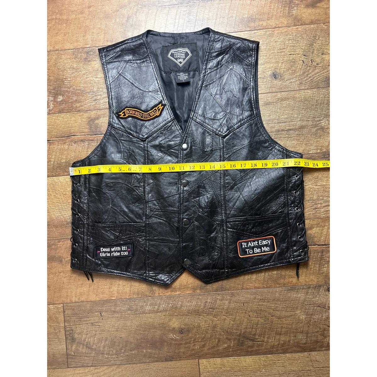 diamond plate genuine leather ladies riding vest size large