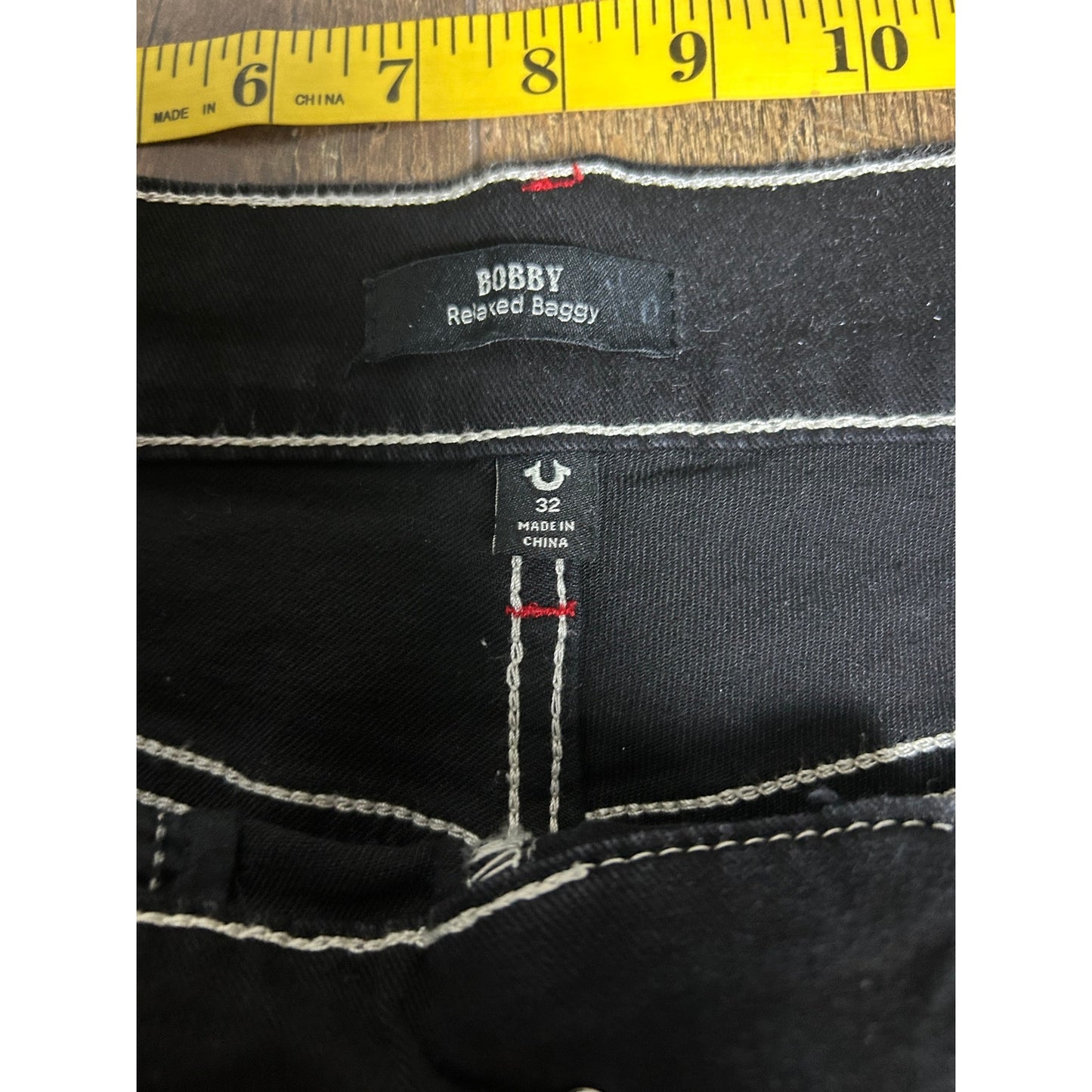 True religion jorts black and red size 34x10